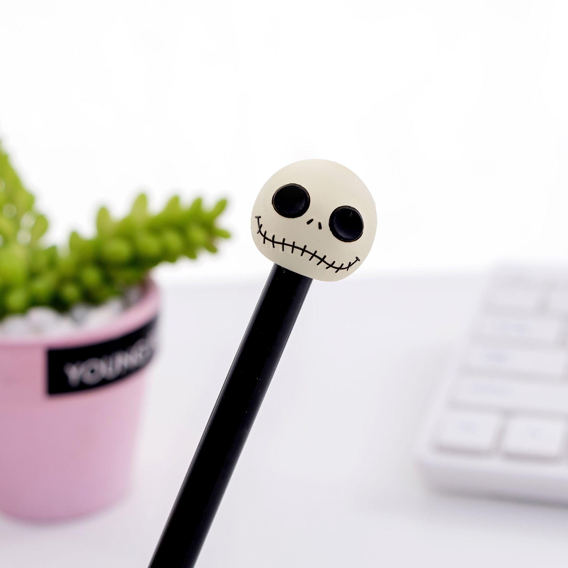 Wholesale Halloween Skeleton Modeling Funny Plastic Rollerball pen
